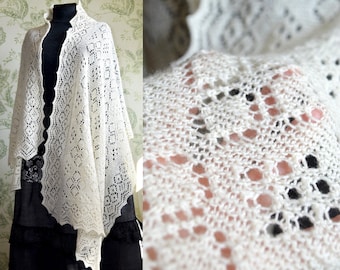 White lace shawl, Natural white merino wool wrap, Big shawl with ornament, Hand knitted wrap, Winter accessories, Handmade wedding shawl