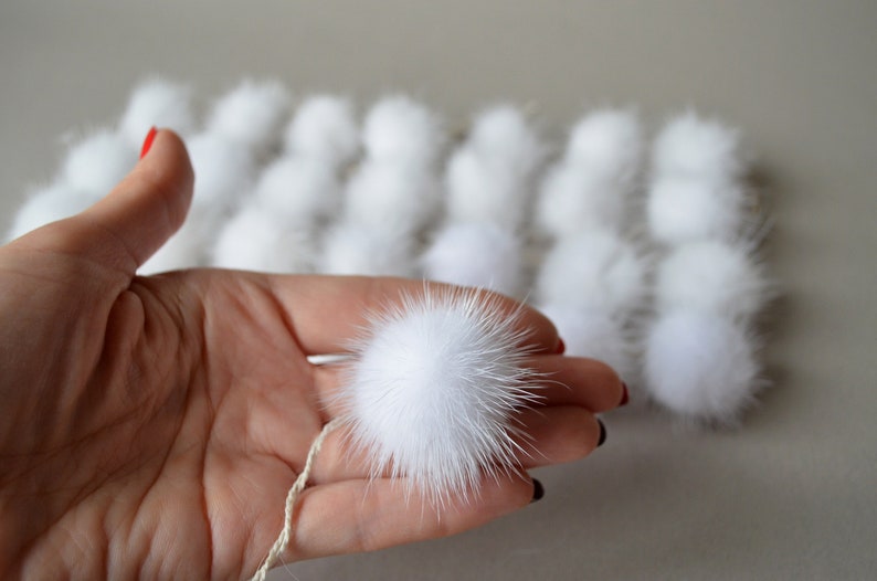 Set of Small Natural White Fur Pom Pom 6 8 10 Pcs Mink Pom Pom Etsy India