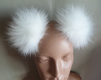 Pair of 2 white fur pompom Real arctic fox fur pompom for knit hat Soft furry ball 11-12 cm (4.5 inches) Set of 2 genuine fur pom-poms