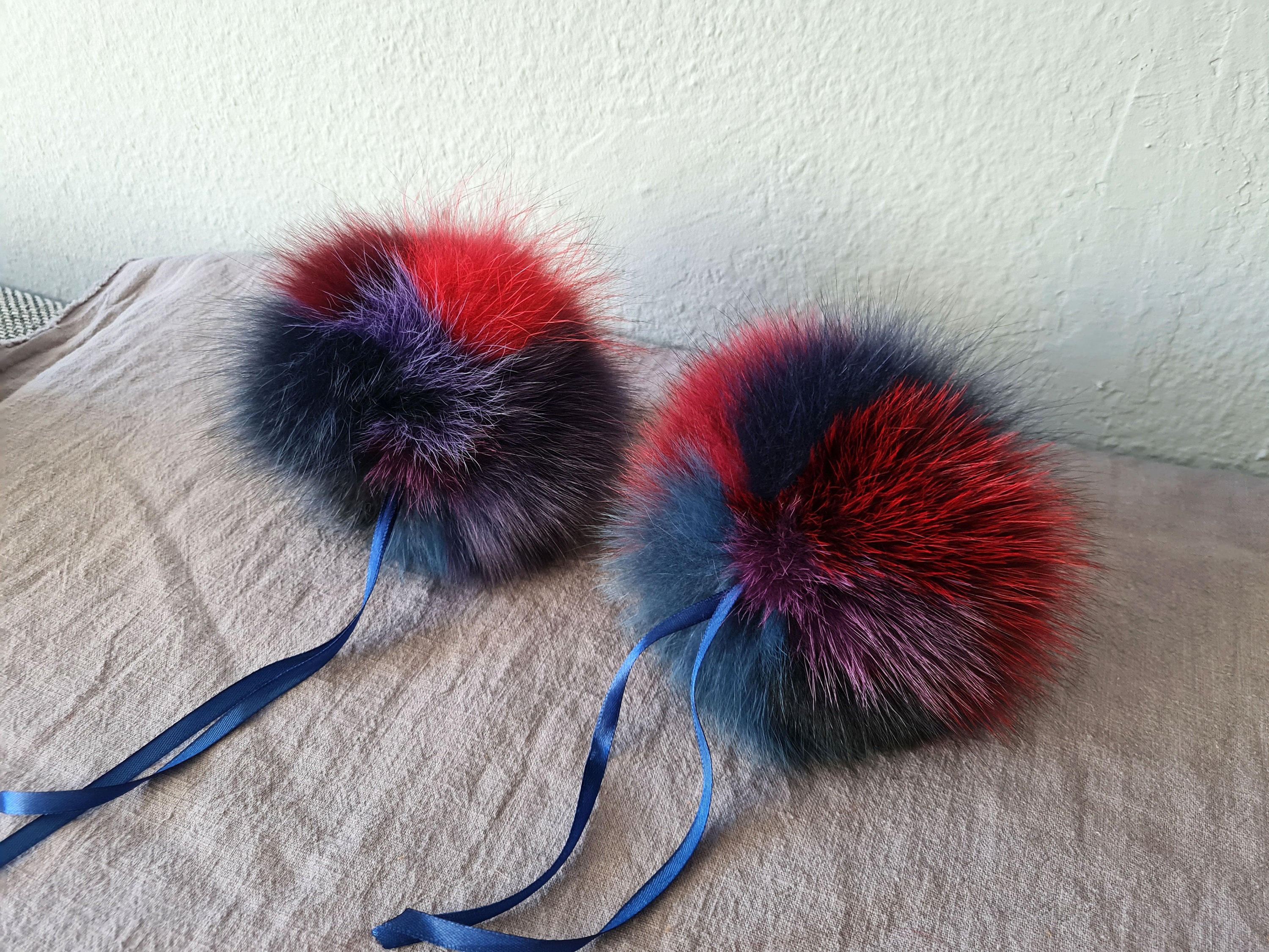 Classic Fur - Multi Color Pom Balticsea