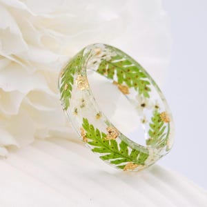 Forest Fern Ring, Real Pressed Green Leaves and Gold Flakes, Nature Inspired Jewelry, Green Leaf Ring, Real Fern Resin Ring, Holiday Gift