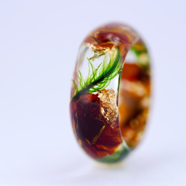 Brown resin ring with Marigold and moss.  Real Moss Resin Ring. Forest Ring with real moss. Terrarium jewelry. Forest jewelry