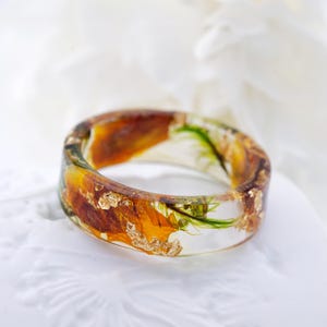 Ring with Pressed Marigold Petals, Marigold Resin Ring Band, Natural Moss Ring, Gold24K, Ring with Dried Flowers, Nature inspired rings