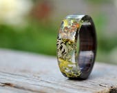 Mens forest ring with wood and moss, Nature wooden wedding rings, Wood moss ring, Moss resin ring, Lichen wooden ring, Forest ring, Wood