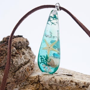 Blue Resin Necklace, Ocean Wave Necklace, Necklace Resin with Starfish, Beach Necklace Ocean, Ocean Starfish Necklace, Underwater Necklace