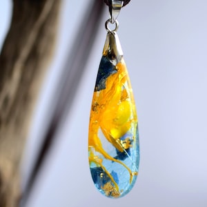 Delicate Necklace with Sunflower, Blue Hydrangea and Skeleton Leaf. Sunflower Necklace for women.Gift For Her Nature Necklace.Gift for women
