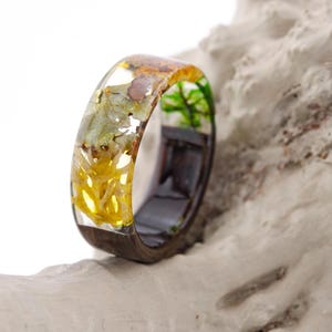 Herrenwald Ring mit Holz und Moos, Natur Holz Eheringe, Holz Moos Ring, Moos Ring, Flechte Holzring, Waldring