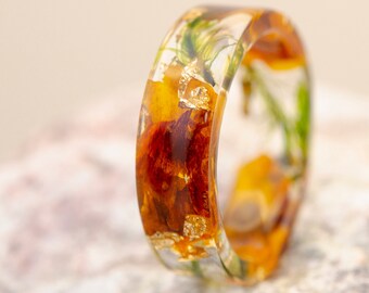 Ring with Pressed Marigold Petals, Marigold Resin Ring Band, Natural Moss Ring, Gold24K, Ring with Dried Flowers, Nature inspired rings