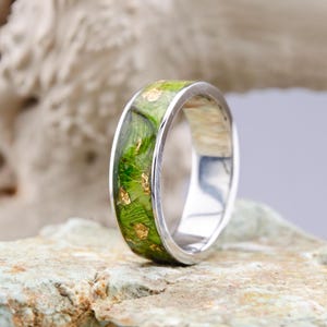 Titanium Ring with Green Leaf, Green Forest Moss Titanium Ring. Titanium Rings Men, Green Titanium Promise Ring, Titanium Wedding Band Men