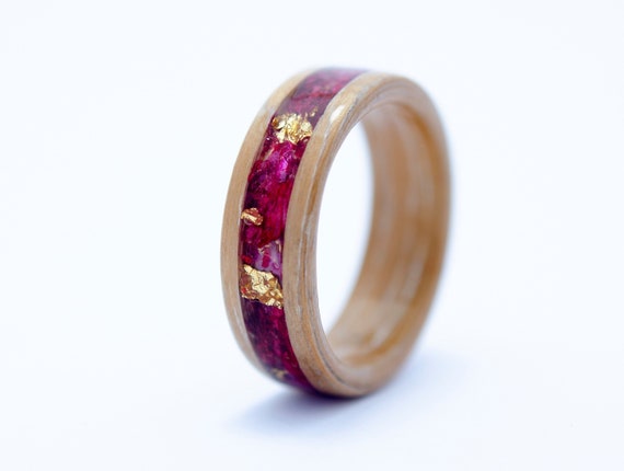 Womens wooden engagement ring deals