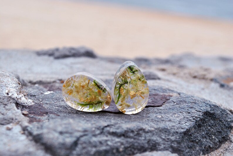 Real flower plugs Real Plant Organic Gauges Resin plug earrings Fairy Gauges Ear plugs Wood Resin Piercing Magic Resin Ear Plugs