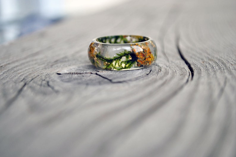 Terrarium Resin Ring with Natural Forest Moss and Brown Bark of Tree Men Wedding Resin Ring.Nature forest ring for men.REAL Moss Resin Ring