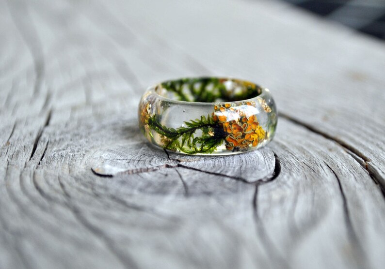 Terrarium Resin Ring with Natural Forest Moss and Brown Bark of Tree Men Wedding Resin Ring.Nature forest ring for men.REAL Moss Resin Ring