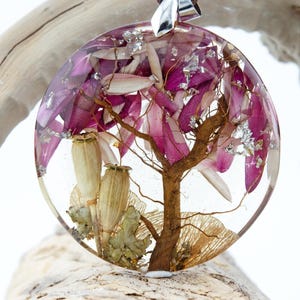 Collar de amapolas, collar de flores prensadas, collar de flores secas moradas, collar de boda, collar de terrario, collar morado, collar de flores de resina.