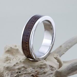 Oak Wedding Ring Men&#39;s, Titanium Ring with Oak, Oak Titanium Wedding Band, Titanium Wood Rings, 5 Year Anniversary