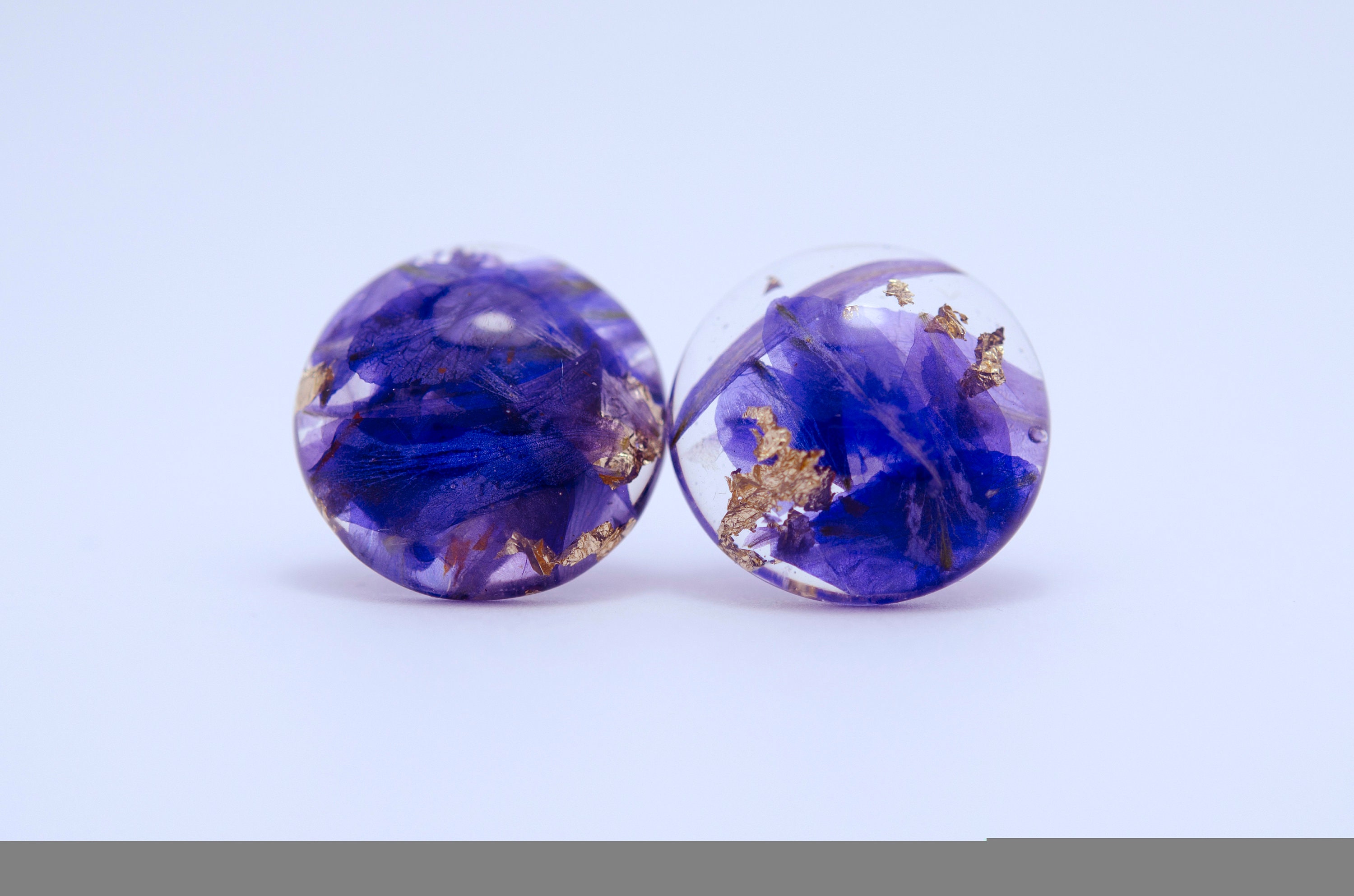 Round Small Stud Earrings Eco Resin Real Flower Resin Earrings Etsy