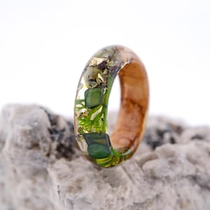 Malachite, Moss, Birch Tree and Lichen Terrarium Ring. Moss Resin Ring, Outlander Ring, Mountain Ring, Men Ring, Malachite Ring, Forest Ring