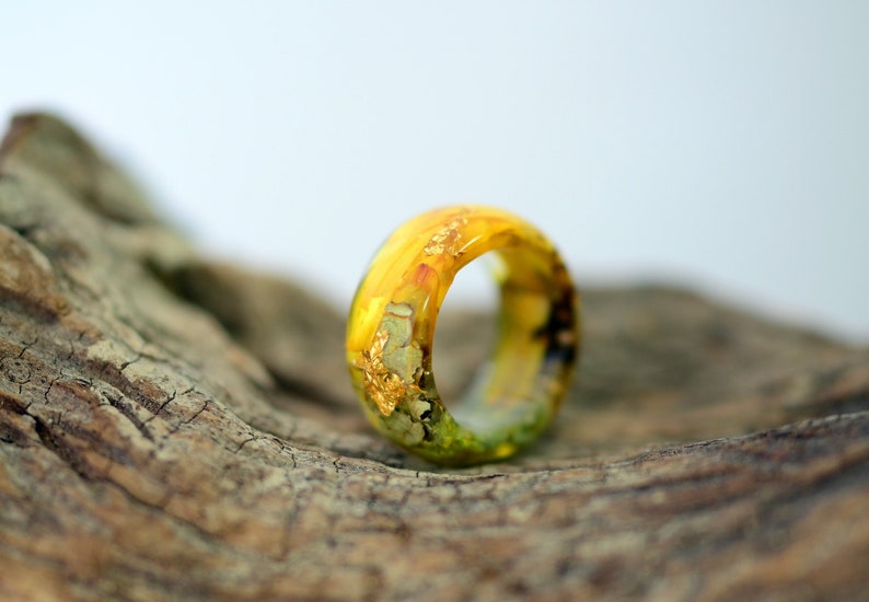 Nature Inspired Resin Ring with Natural Yellow Sunflower and image 0