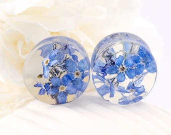 Forget Me Not Blue Flower Plug Earrings Resin Ear Plugs Wedding Plugs Pressed Flower Wedding Gauges Ear Tunnel Terrarium Forget Me Not Plugs
