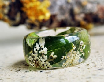 Resin Ring with Pressed white Queen Anne's Lace Flowers and Green leaf.Nature Inspired Mother's Day Gift.