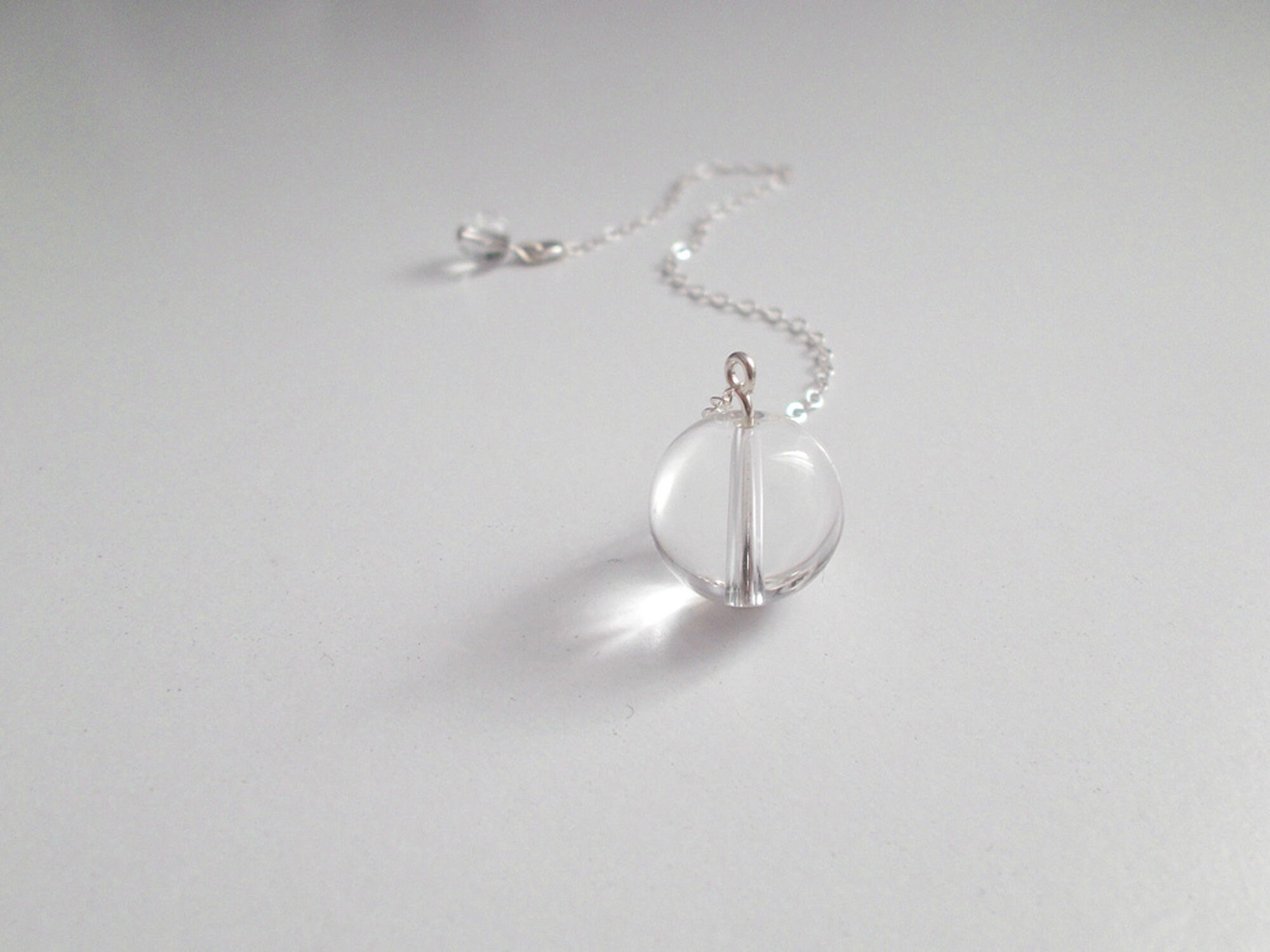 P E N D U L - Pendule en Argent et Cristal de Roche