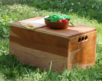 Wooden Storage Crate with Lid, Cherry Crates