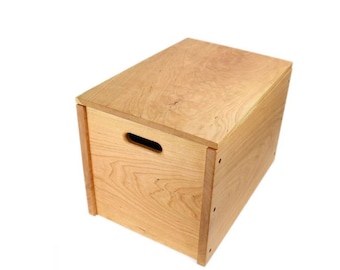 18" x 12" x 12" Cherry Wooden Storage Crate With Lid