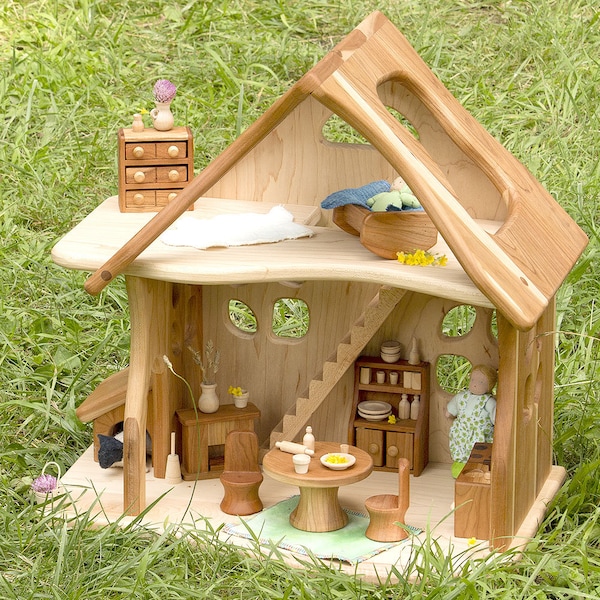 Fairy Country Cottage Dollhouse