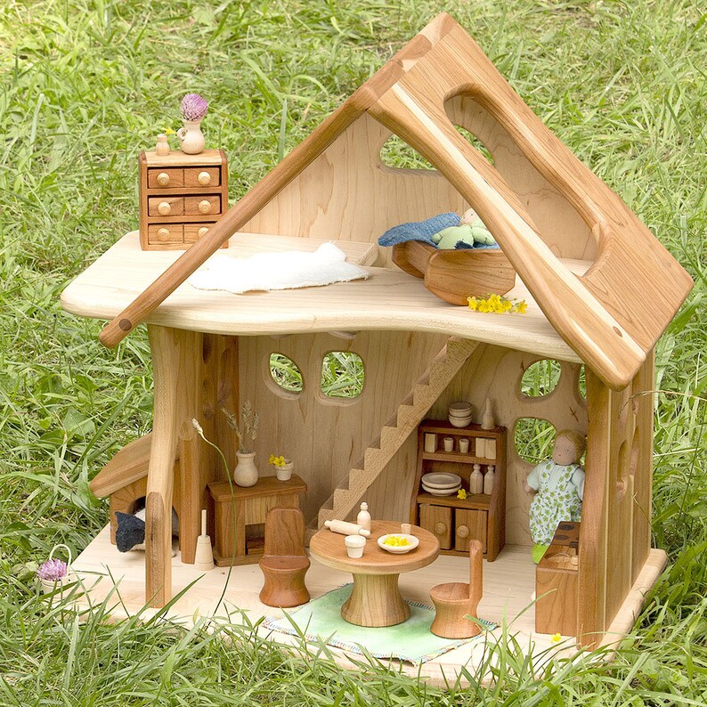 country cottage dollhouse