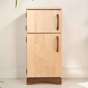 Simple Fridge Wooden Play Refrigerator - Premium Maple