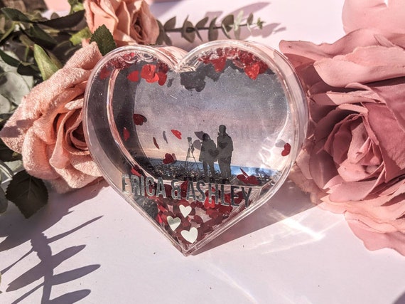 Personalised Heart Snow Globe Photo Frame | Couple Gift | Valentine's Gift  | Romantic Gesture Gift | Heart Frame | Girlfriend Boyfriend Wife