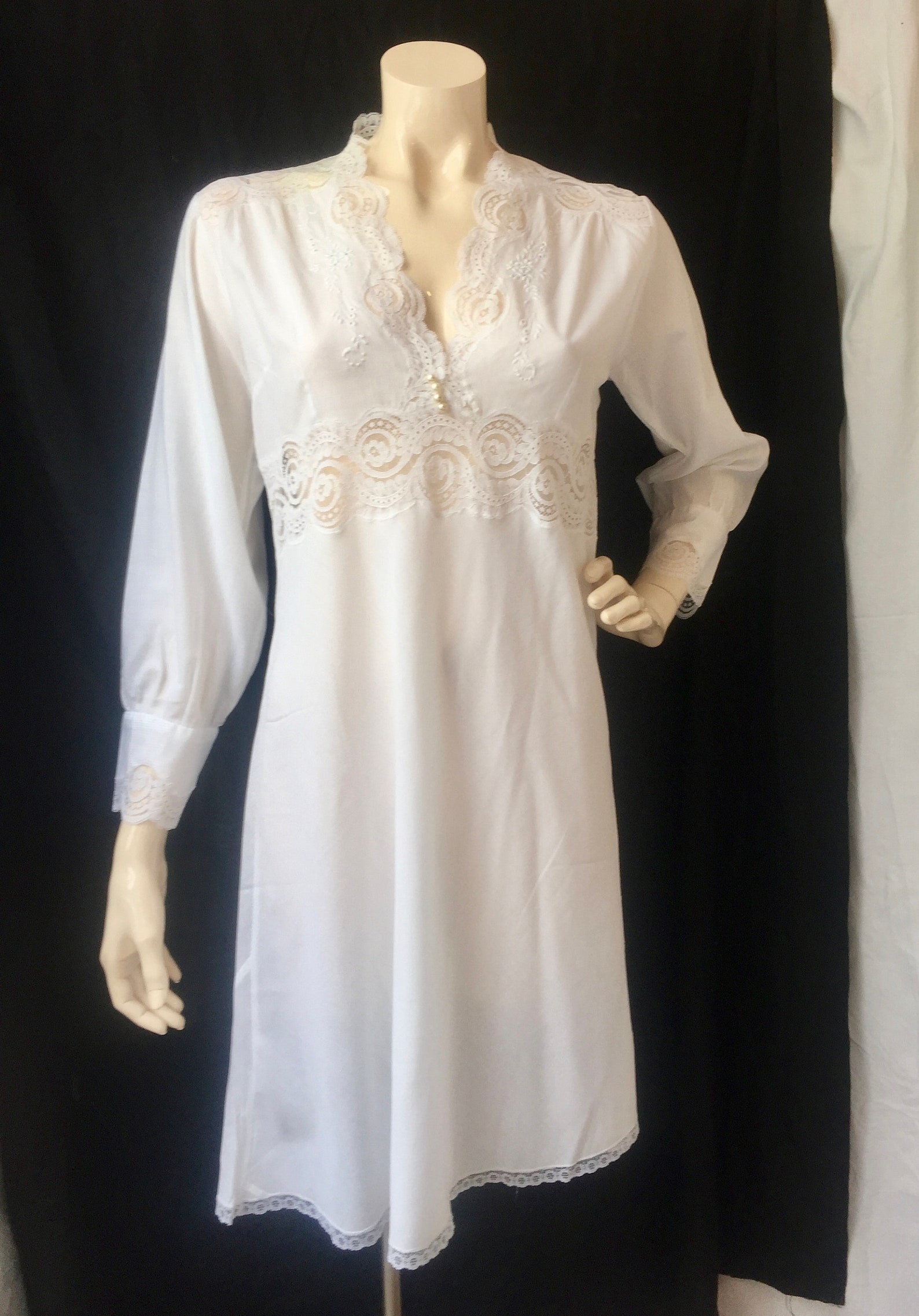 Romantic French Vintage White Lace Nightgown Nightie or Sheer - Etsy