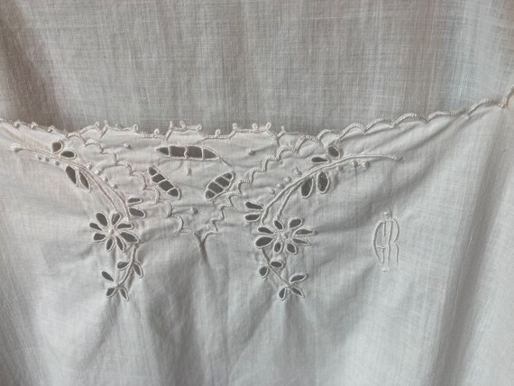 French vintage 1800s hand-sewn white cotton plus … - image 4