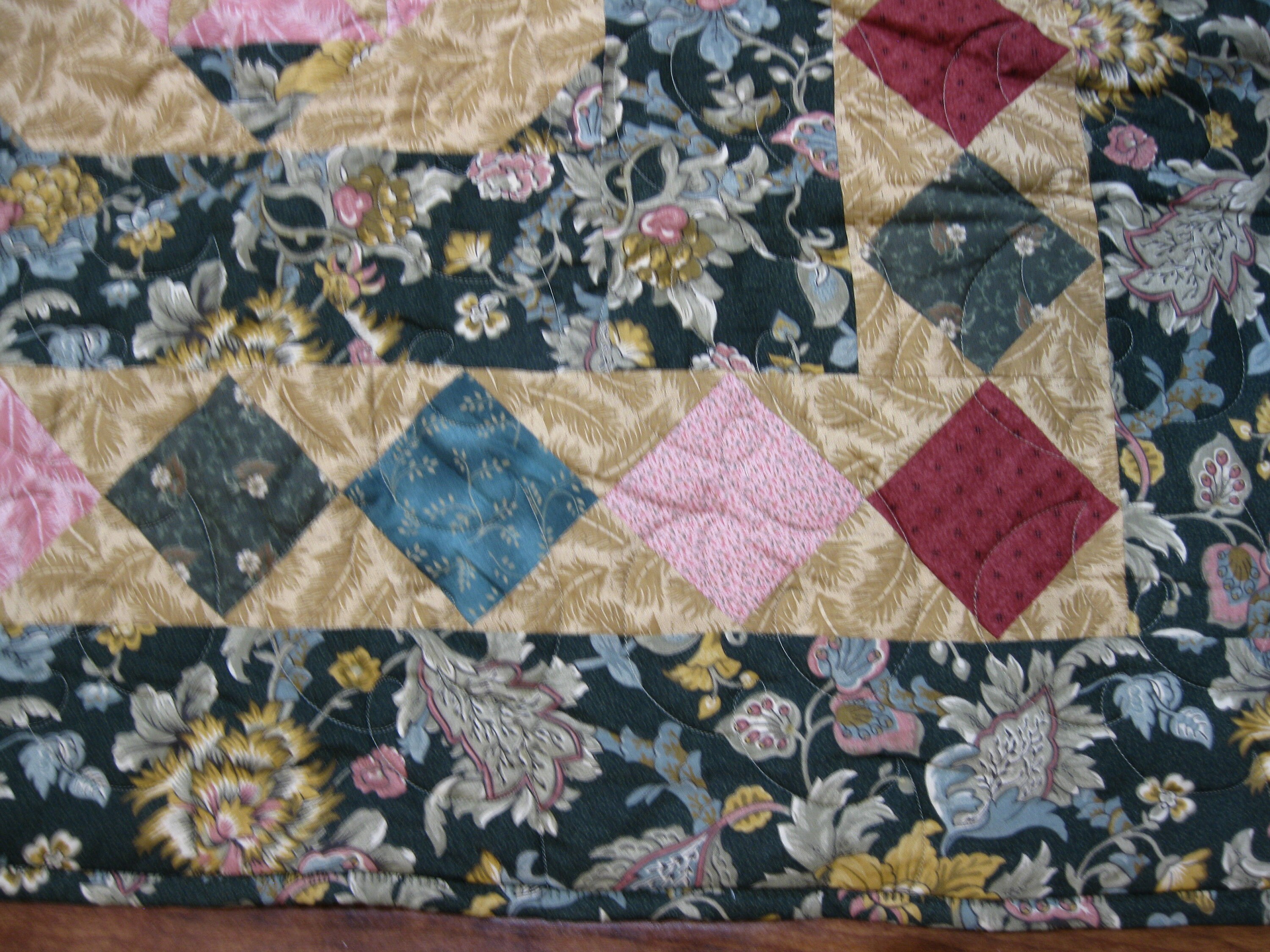 Vintage Look Star Pattern Twin Size Quilt in Green, Gold, Pink, Wine ...