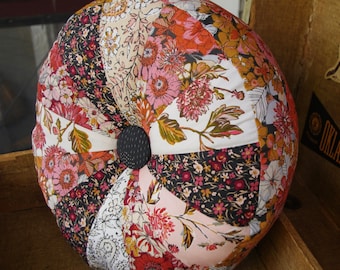 14 inch Floral Sprocket Pillow