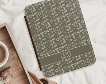 Personalized Kindle Case 12th Gen Paperwhite, Colorsoft 7", Custom Name, Mudcloth Inspired Pattern