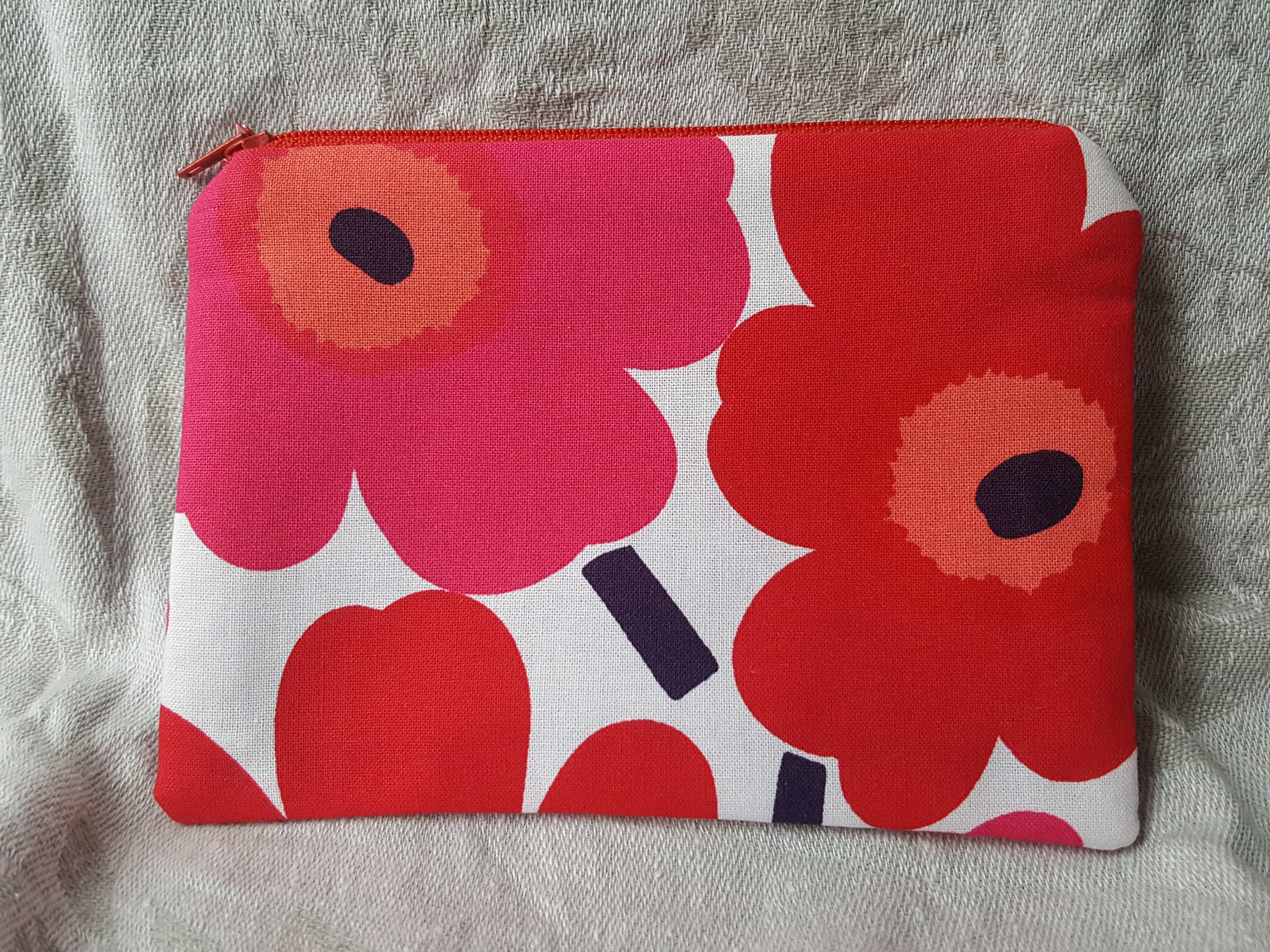 Marimekko laptop shop case