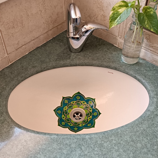 Round mandala bathroom sticker for the sink