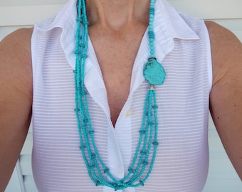 Turquoise statement ketting, turquoise sieraden, multi strand ketting voor vrouwen, dikke turquoise ketting, unieke cadeaus voor vrouwen