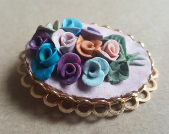 Vintage 1960s  Moulded Polymer Clay Flower Posy Rose Brooch Gold Tone Metal