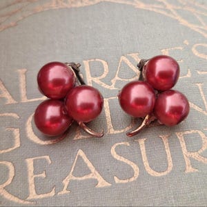 Vintage 50s 60s Tri Pearl Bronze  Clip On   Earrings