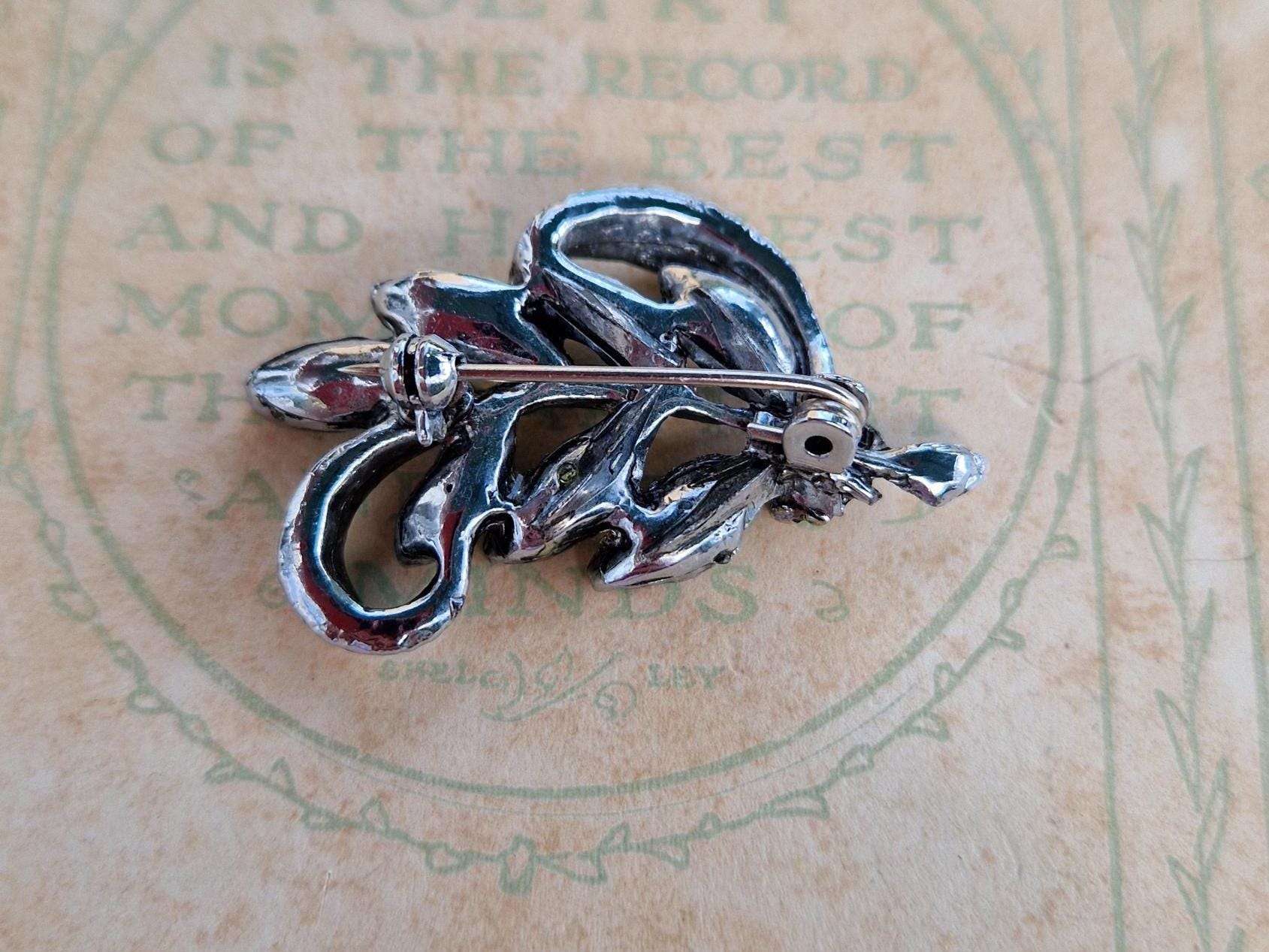 Broche Vintage Fantaisie Feuille - Modèle N242 - Occasion