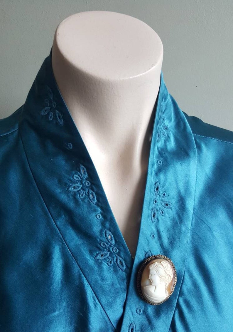 Antique Cameo Brooch Pendant 1910 Edwardian Unusual Left Facing Hand Carved Shell Cameo Brooch Pendant