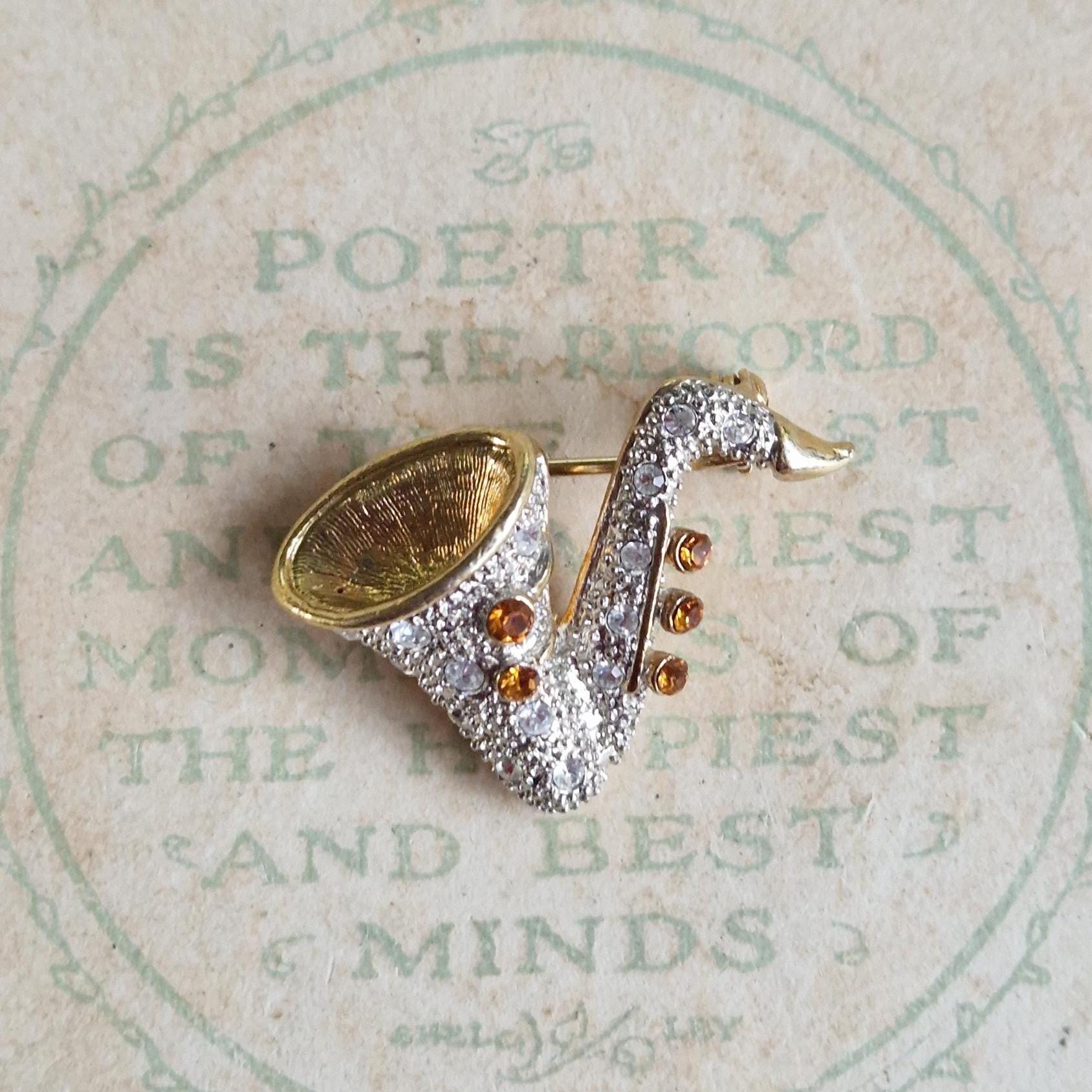  バード pilvikki ビンテージ Vintage Rhinestone Saxophone Brooch – Gold Tone – 3cm X 2cm - Etsy
