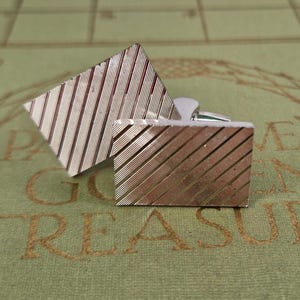 Vintage 1970s Cufflinks Mens Silver Tone Striped  Cufflinks