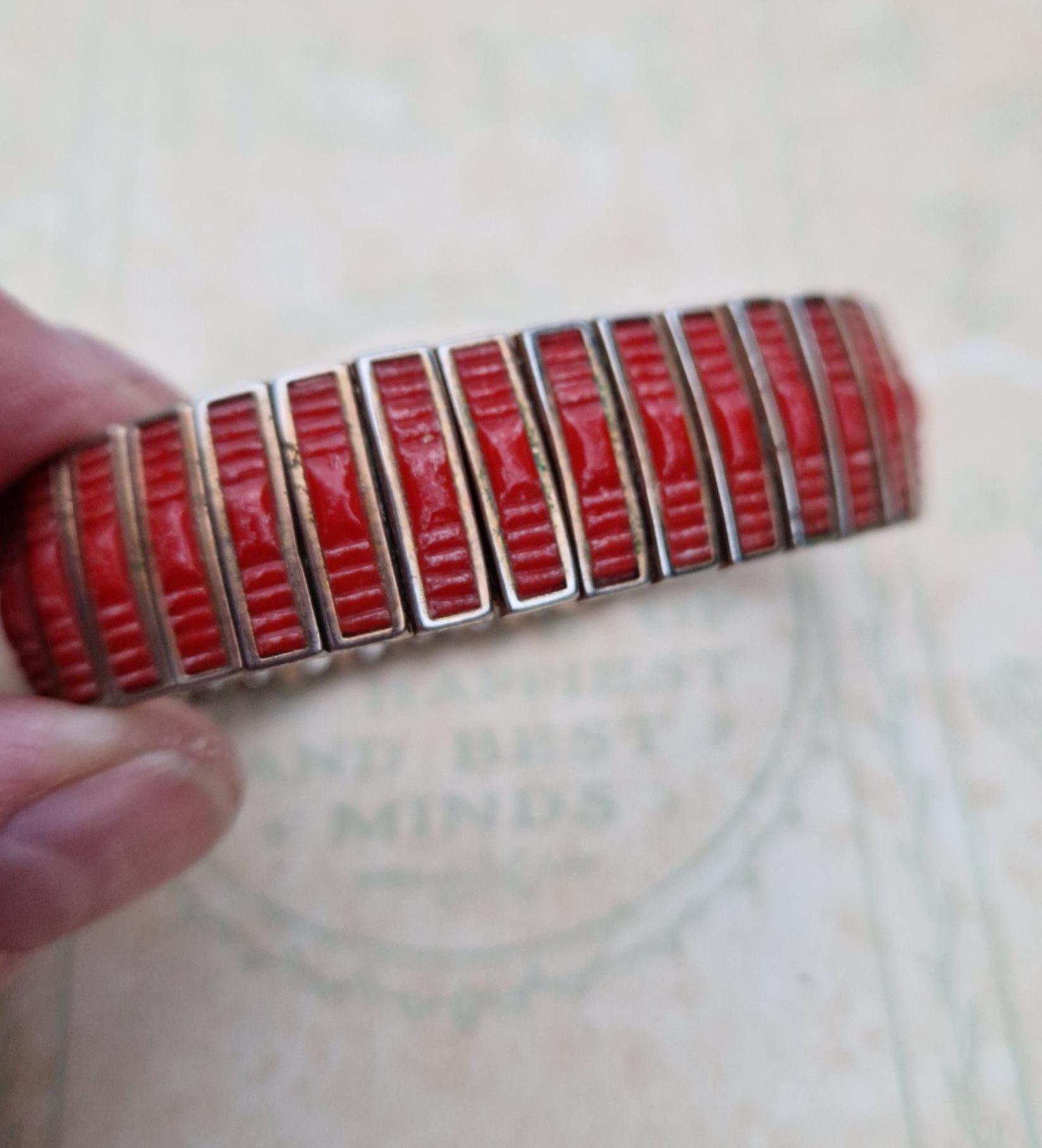 ヴィンテージ レッドエナメル エクスパンションブレスレット - 1960