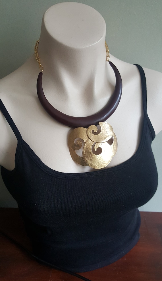 Delphine Nardin Paris Couture Bib Necklace, Design