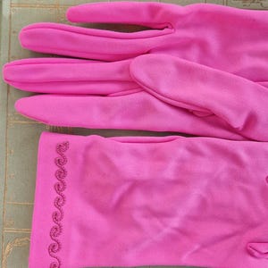 Vintage Cornelia James Pink Embroidered Nylon Gloves – Size 7.5 British Designer Gloves