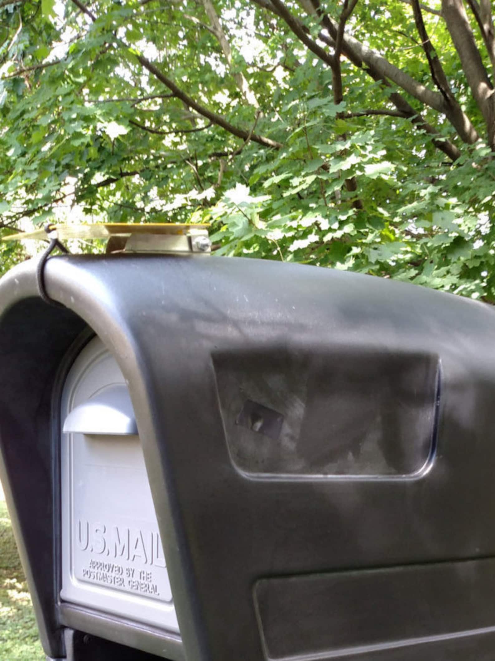 Mailbox Alert Flag. Fits this type of Mailbox. Mailbox NOT Etsy