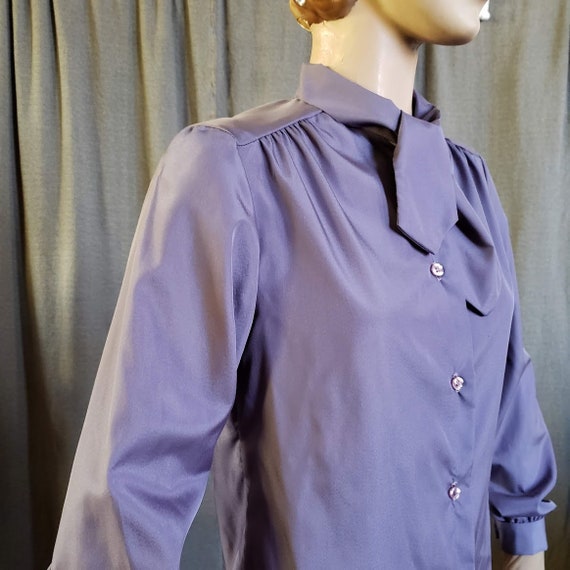 Pretty Vintage Purple Tie Collar Blouse - image 1